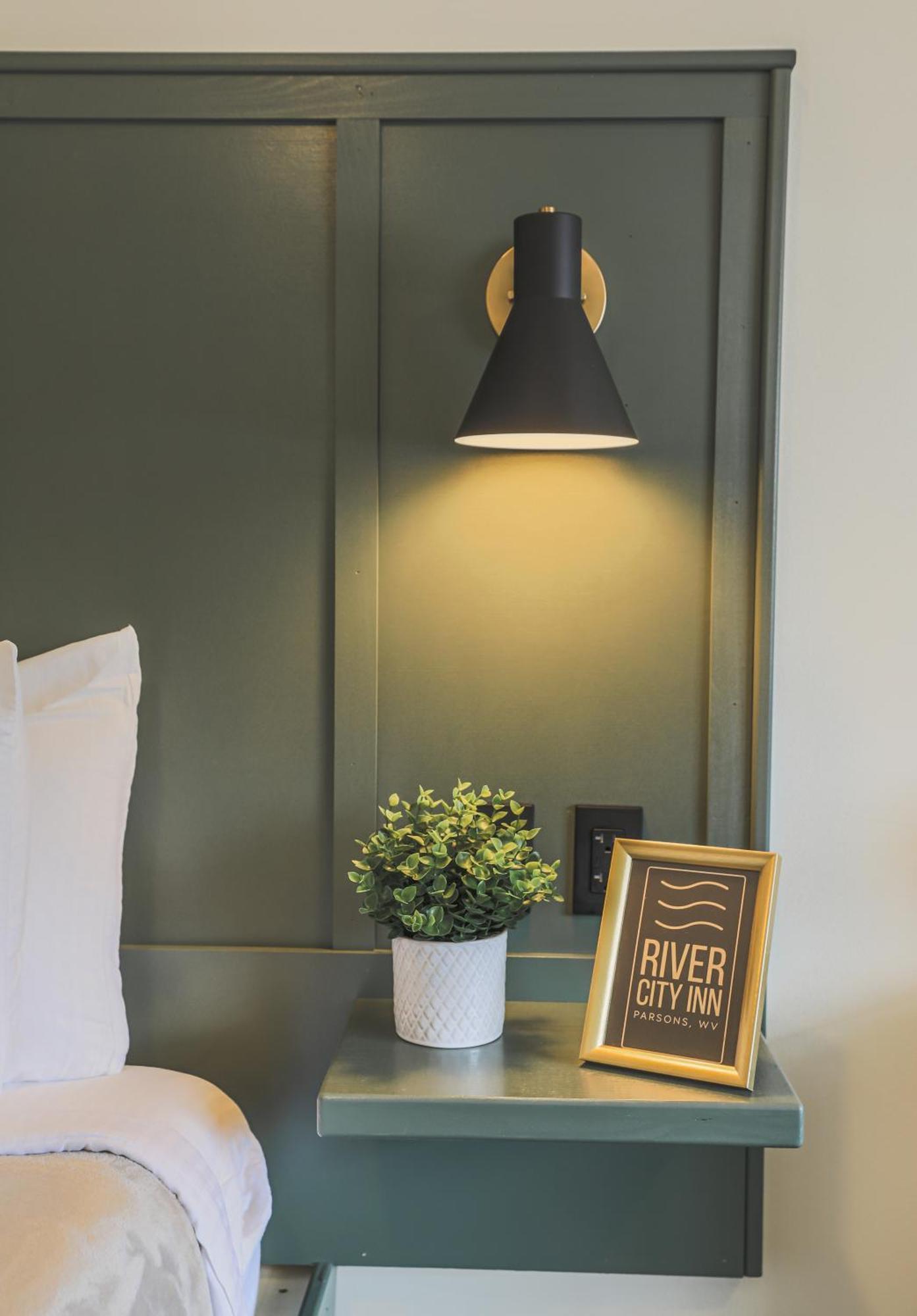 River City Inn Parsons ภายนอก รูปภาพ